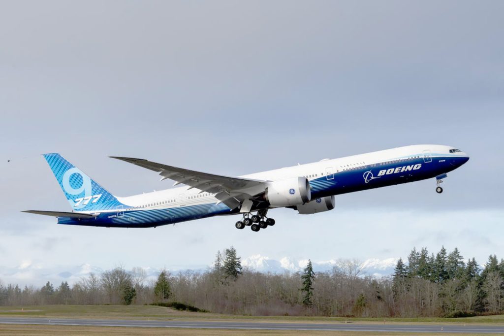Boeing 777X beim Erstflug: 777-9 über Washington