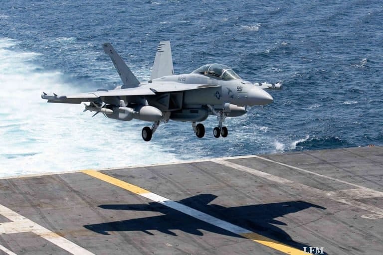 F-18 Super Hornet als EA-18G Growler im Drohneneinsatz
