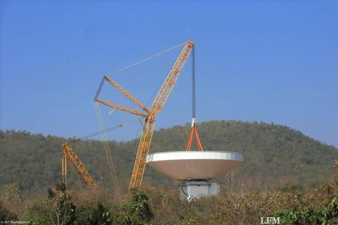 Big Lift für 40-Meter-Radioteleskop in Chiang Mai