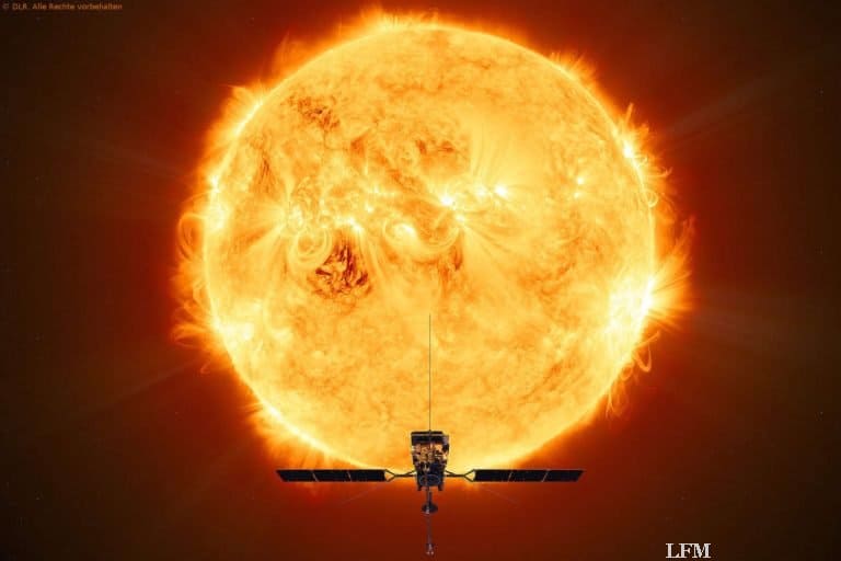 Künstlerische Darstellung der Sonde auf ihrem solaren Zielorbit: Die Sonde Solar Orbiter soll die Heliosphäre erkunden. Mindestens sieben Jahre lang soll die Sonde die Sonne auf einer elliptischen Bahn umrunden und auch Detailaufnahmen von deren Polarregionen liefern.