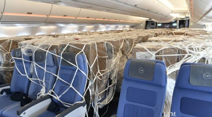 Am Airport landen täglich zwei Lufthansa Airbus A350 mit Schutzausrüstung aus China.