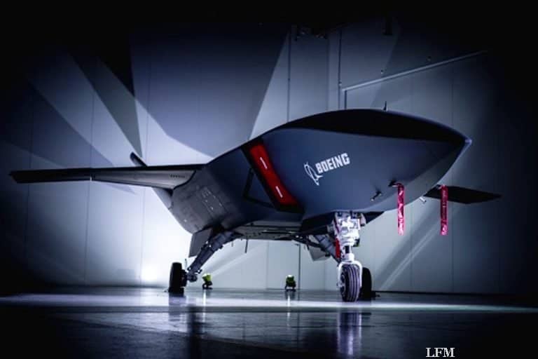 Loyal Wingman von Boeing feiert Rollout in Australien