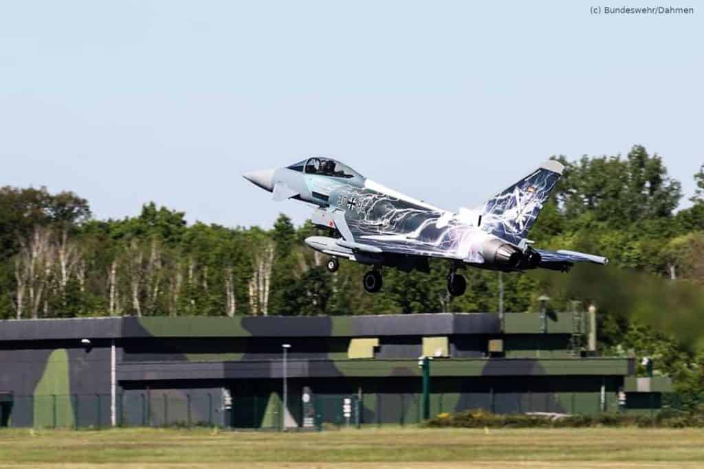 Eurofighter fliegt mit Sonderfolierung "Sword of Boelcke"