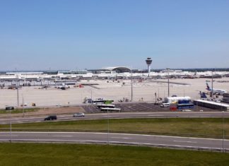 Flughafen München: Passagierbetrieb nur mit Mundschutz