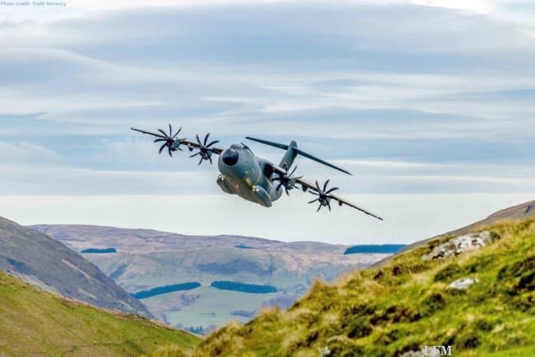 Airbus A400M beherrscht automatischen Tiefflug