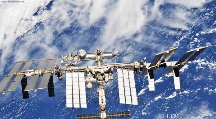 Plasma-Experimente auf der ISS dank Homeoffice Seit 20 Jahren im All: die Internationale Raumstation. Die ISS ist ein einzigartiges Labor für Experimente, die in keiner wissenschaftlichen Einrichtung auf der Erde durchgeführt werden können. Deutschland ist über die ESA mit rund 45 Prozent an der Wissenschaft auf der ISS beteiligt.