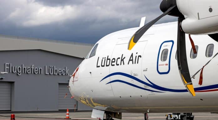 Lübeck Air fliegt auch ab Flughafen Stuttgart Lübeck Air ATR 72-500 am Flughafen Lübeck