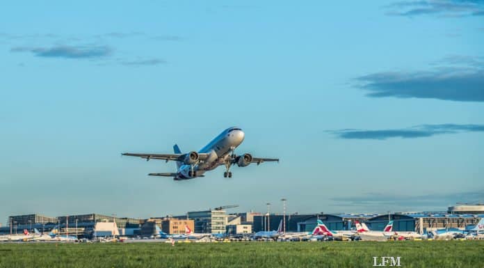 Flughafen Stuttgart: Fluggeschehen und Ferienauftakt Flughafen Stuttgart: Fluggeschehen und Ferienauftakt