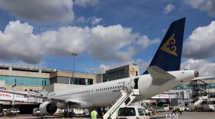 Air Astana fliegt Frankfurt – Nur-Sultan (Kasachstan) Air Astana A321LR am Flughafen Frankfurt