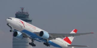 Austrian Airlines B777-mit Tower