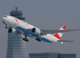 Austrian Airlines B777-mit Tower