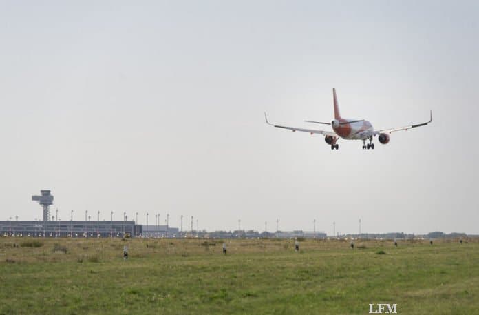 Anflug auf den Flughafen Berlin Brandenburg