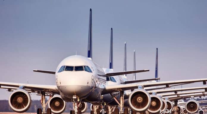 Corona: Lufthansa und Piloten beschließen Sparmaßnahmen Corona: Lufthansa und Piloten beschließen Sparmaßnahmen