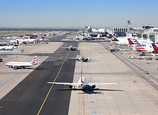 Corona: Quarantäne für Flugpassagiere wie neuer Lockdown