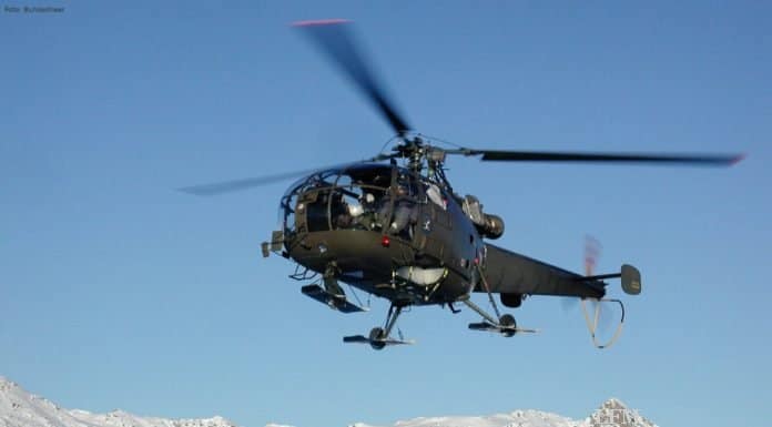 Bundesheer im Nachtflug: Alouette III bei Bergrettung Alouette III des österreichischen Bundesheeres