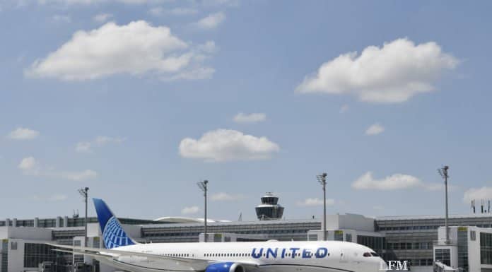 United Airlines fliegt wieder nonstop München – New York United Airlines am Flughafen München