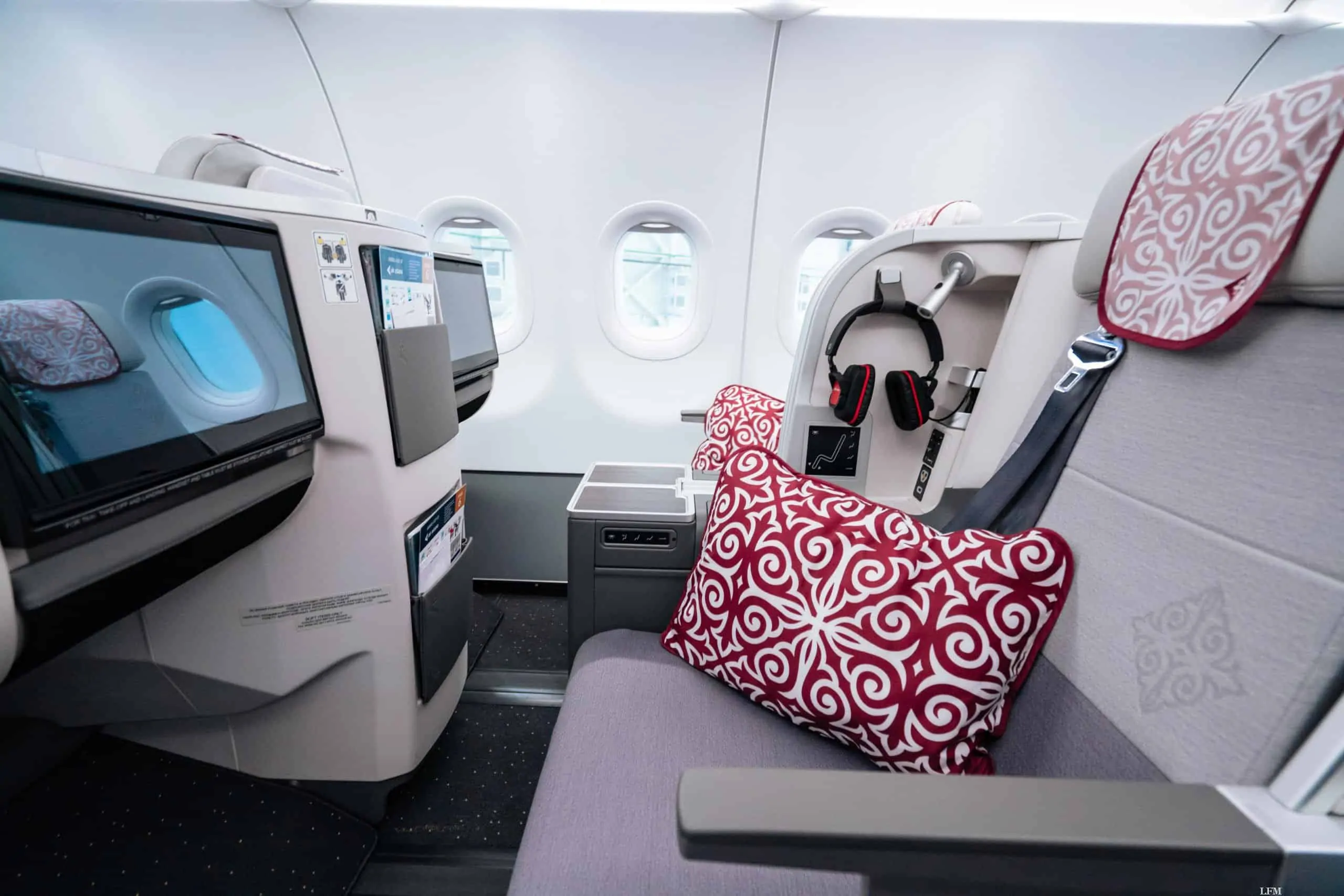 Air Astana Airbus A321LR - Business Class