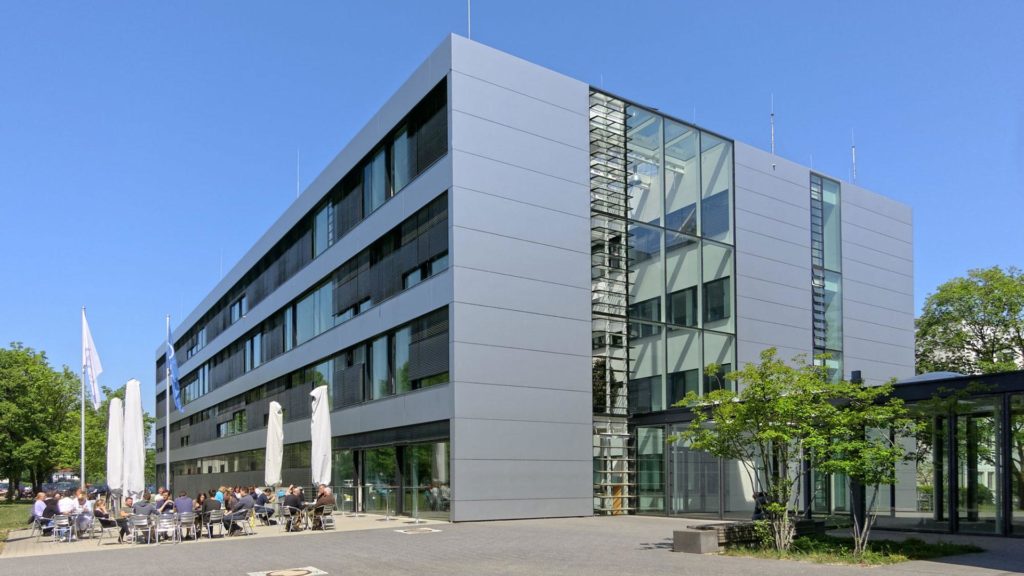 In­sti­tut für Methodik der Fer­nerkun­dung am DLR-Stand­ort Oberpfaffenho­fen