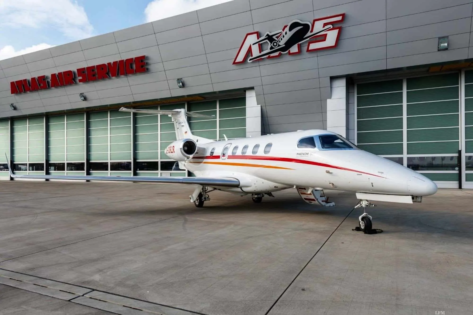 Embraer Phenom 300 in Bremen