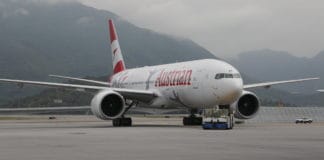 Austrian Airlines B777 OELPF