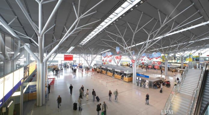 Flughafen Stuttgart lädt zur Online-Kofferversteigerung Flughafen Stuttgart Terminal