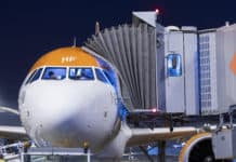 easyJet-Erstflug nach London Gatwick vom Flughafen BER