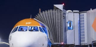 easyJet-Erstflug nach London Gatwick vom Flughafen BER