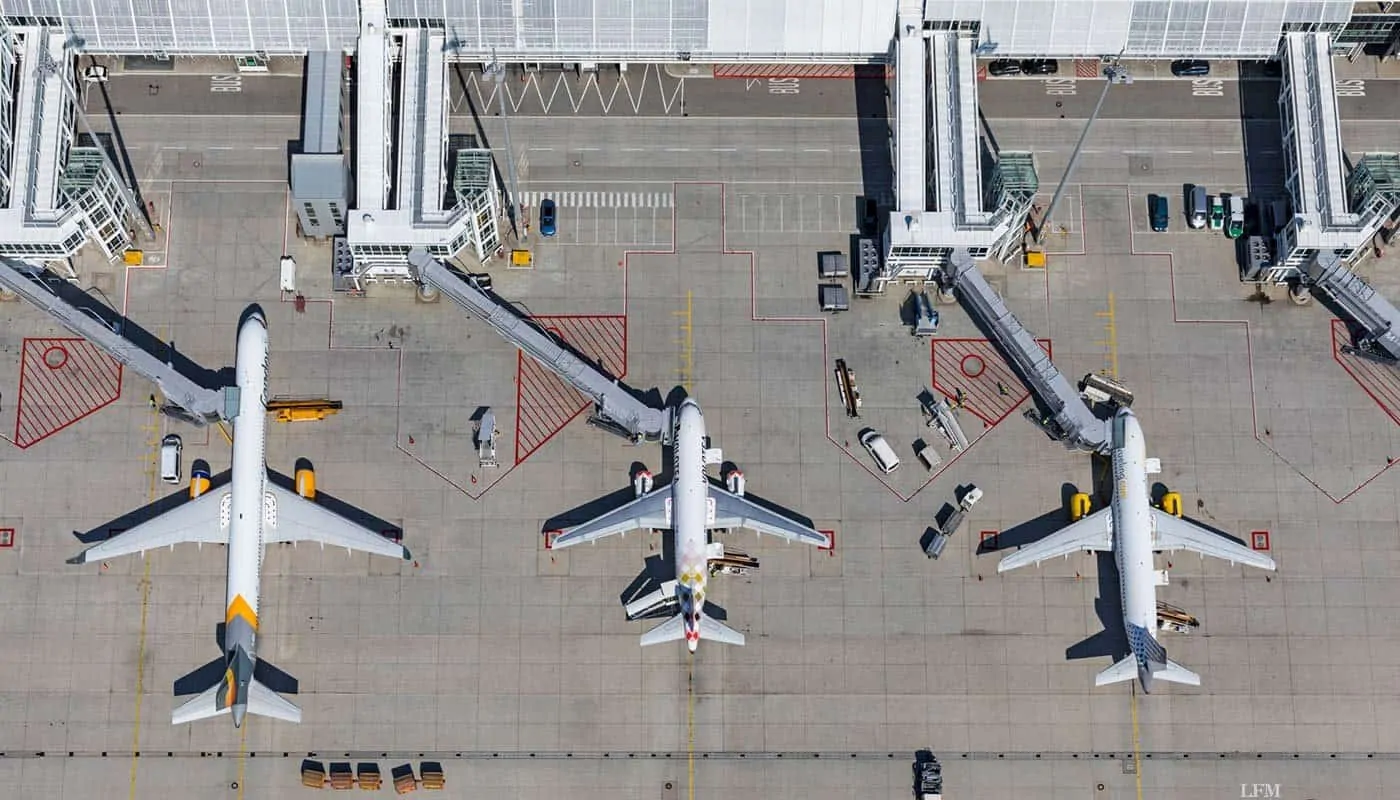 Flughafen München, Vorfeld am Terminal 1, Luftaufnahme