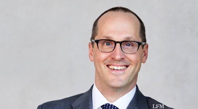 Lufthansa Group: Dr. Kreuzpaintner wird Vertriebschef Dr. Stefan Kreuzpaintner, Vertriebschef der Lufthansa Group