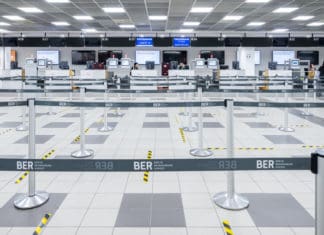 BER-Terminal 5: Check-in-Bereich in Schönfeld