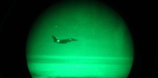 Blick durch den Restlichtverstärker eines Piloten