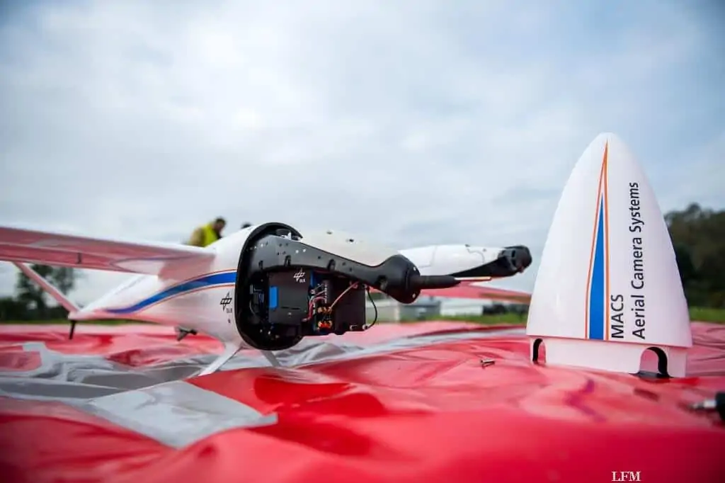 Drohne mit integriertem Luftbildkamerasystem MACS zur optischen Aufklärung von Großschadenslagen in Echtzeit