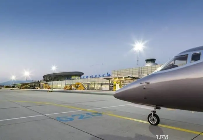 Flughafen Graz, Terminal und Vorfeld