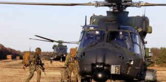 Operation Blizzard: Fallschirmjäger trainieren die Luftbeweglichkeit in einem Angriffsszenario