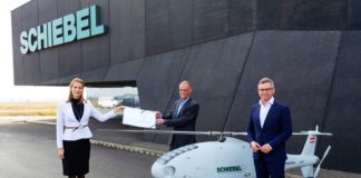 Firma Schiebel erhält Betreiberzeugnis Light UAS Operator Certificate (LUC) für ihren unbemannten Hubschrauber CAMCOPTER® S-100
