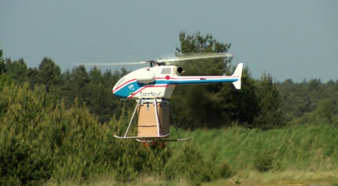 Projekt „Drones4Good“: Humanitäre Hilfe mit UAS und KI Unbemannter DLR Forschungshubschrauber superARTIS