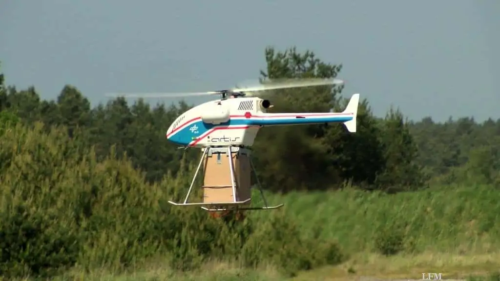 Unbemannter DLR Forschungshubschrauber superARTIS