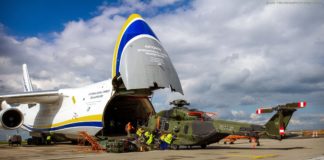 Transportflugzeug Antonow holt Hubschrauber NH-90