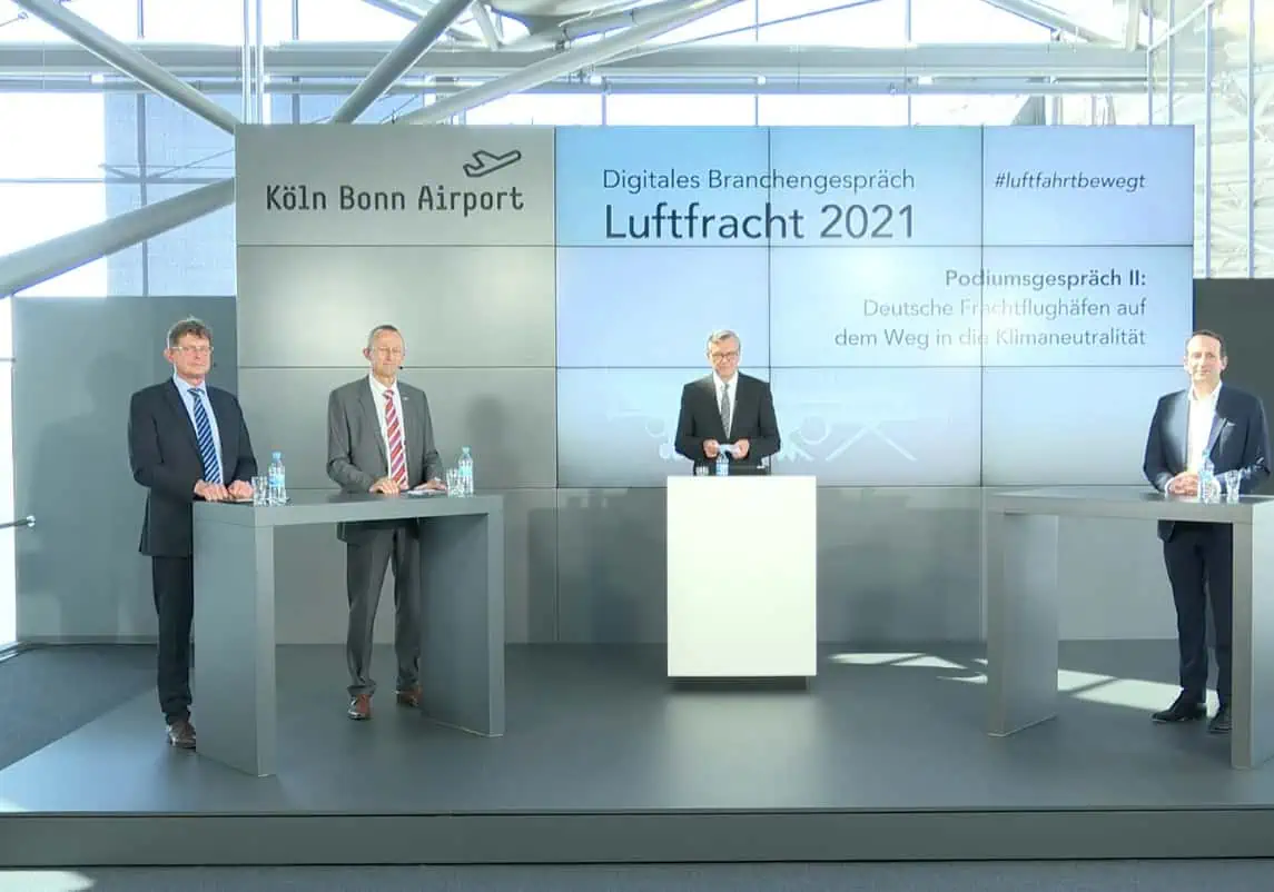 Branchengespräch Luftfracht 2021, v.l. Hoppe (BARIG), Vanneste (Cologne Airport), von Randow (BDL), Prümm (Fraport)