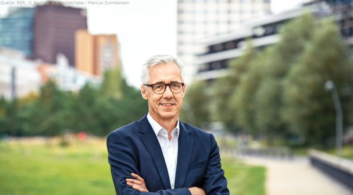 BER veröffentlicht Tunnel-Bauprojekt und Finanzplan Jörg Simon, neuer Vorsitzender des Aufsichtsrates der Flughafen Berlin Brandenburg GmbH
