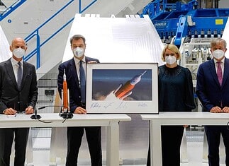 Rakete SLS mit Teilen von MT Aerospace aus Bayern