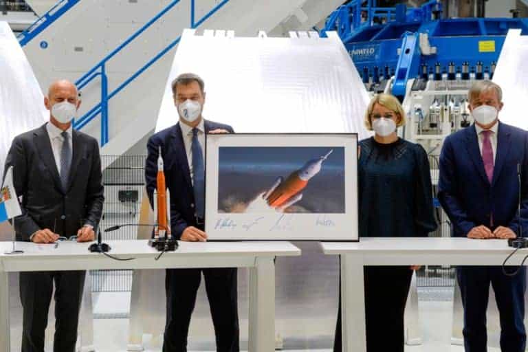 Rakete SLS mit Teilen von MT Aerospace aus Bayern