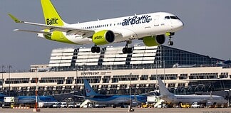airBaltic am Flughafen Stuttgart