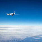 Airbus A350 von Airbus und die Falcon 20E des DLR bei der Messkampagne ECLIF3