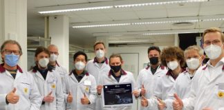 Eines der Gewinnerteams des ersten Nutzlastwettbewerbs für den Erstflug des deutschen Mikrolaunchers Spectrum: Das Institut für Luft- und Raumfahrttechnik der TU Berlin. Die Tech­ni­sche Uni­ver­si­tät Ber­lin ist mit der Klein­sa­tel­li­ten­mis­si­on Cy­BEE­sat, ei­ner Tech­no­lo­gie­de­mons­tra­ti­on für ei­nen mi­nia­tu­ri­sier­ten Tran­scei­ver, der für neu fest­ge­leg­te Fre­quenz­bän­der ent­wi­ckelt wur­de, beim Jung­fern­flug des deut­schen Mi­kro­laun­chers Spec­trum von Isar Ae­ro­space Tech­no­lo­gies an Bord.