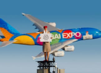 Emirates lässt Expo-A380 über Dubai fliegen