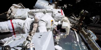 Colka-Terminal am europäischen Columbus-Modul: Montiert am europäischen Columbus-Modul sendet die ColKa-Antenne ihre Daten zum EDRS-A-Kommunikationssatelliten, der wiederum leitet sie zur Bodenstation nach Harwell in Großbritannien weiter. Von dort aus gehen die Daten dann über das Interconnection Ground Subnetwork (IGS) zum Columbus-Kontrollzentrum in Oberpfaffenhofen und umgekehrt. Es werden so Datenübertragungsraten von 50 Mbit/s erreicht.