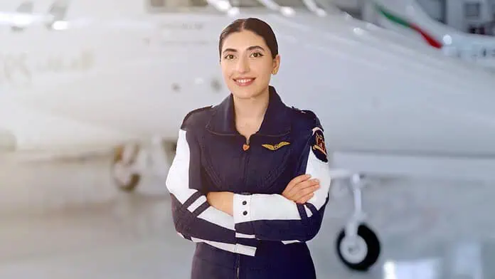 Bayan Al Turabi, erste internationale Flugschülerin der Emirates Flight Training Academy Bayan Al Turabi, erste internationale Flugschülerin der Emirates Flight Training Academy