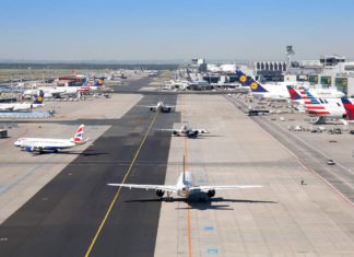 Centerbahn des Frankfurter Flughafens