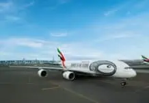 Emirates-A380 (A6-EVK) mit Sonderlackierung im Museum of the Future-Design